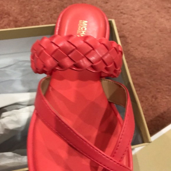 Micheal Kors brand new Thong slide faux leather - Picture 12 of 12